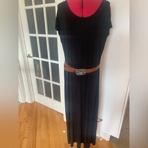 Reitmans Stretchy Black Maxi Dress